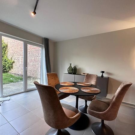 Mons - Superbe Appartement 2Ch - Parking Gratuit Bagian luar foto