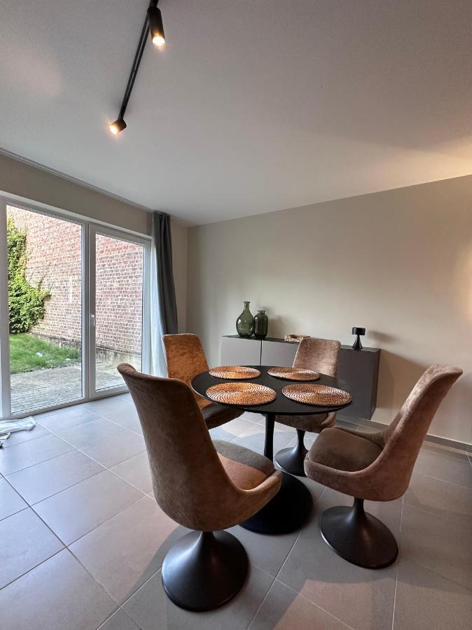 Mons - Superbe Appartement 2Ch - Parking Gratuit Bagian luar foto